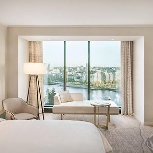 King Guest Room Water View